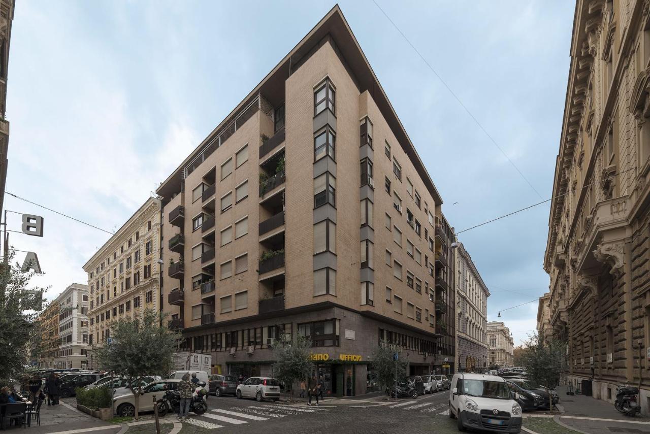 Sant'Angelo Modern Apartment Рим Екстер'єр фото
